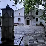 Ioni Apartmán *